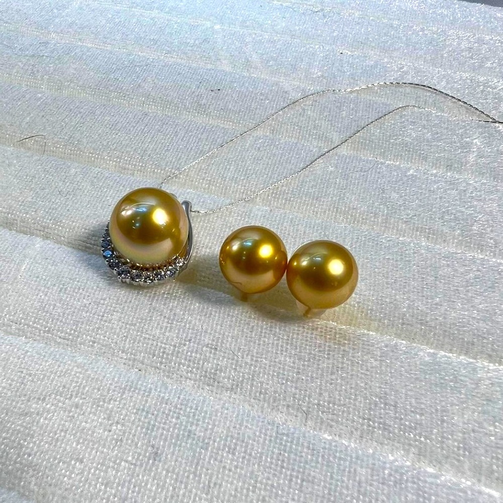 SouthSea pearls